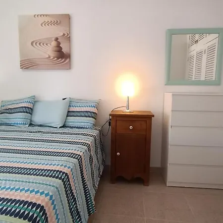 Apartament Alquilaencanarias 1 *